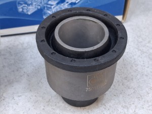 Tuleja łożyska VOLVO nr 3111274, DT nr 2.61059, wymiary 35 x 69 x 72 mm - ZESTAW 2 SZTUKI, nr DT 750111602
