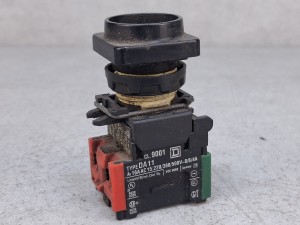 Wyłącznik, przycisk awaryjny ze stykiem CL.9001, typ DA11, 16A AC 15:220/380/500V