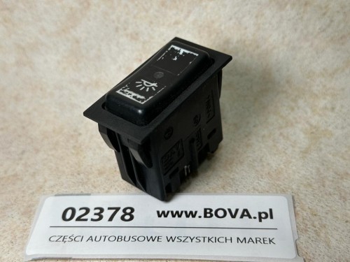 02378, Klawisz, przycisk, włącznik oświetlenia autobusu MAN A21, numer 81 (2).jpg