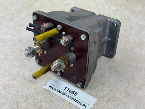 11668, Wyłącznik główny zasilania, przekaźnik akumulatora BOSCH 0 333 301 010  (1).jpeg