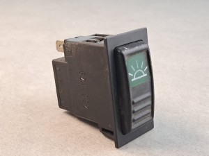 Włącznik świateł, przycisk, klawisz nr 521.032, 5 PINów, włącznik oświetlenia w autobusie 