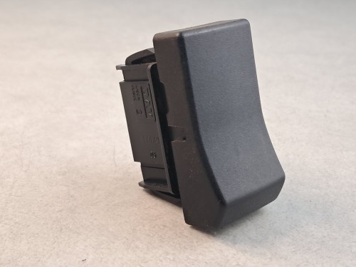 21088, Zaślepka - klawisz pusty, obudowa klawisza deski rozdzielczej RENAULT ILIADE, nr 5010232166 (3).jpg