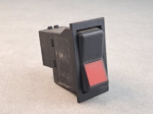 Klawisz, włącznik, przycisk otwierania drzwi IRISBUS AXER, Karosa Recreo, HLF 3 PINy , 443 851 528 820
