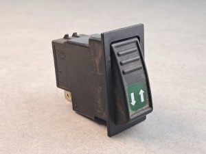 Klawisz, włącznik BOVA Futura EURO 2, nr 521.111, podnoszenie i opuszanie rolety szyby przedniej, roleta przeciwsłoneczna