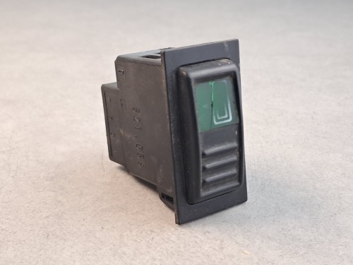 20640, Włącznik, przycisk, klawisz nr 521.059, 6 PINów, otwierania drzwi autobusu (2).jpg