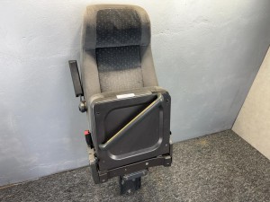 Fotel pilota SETRA S315 GT-HD, składany, nocowany do ściany