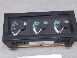 Zestaw zegarów, 3 zegary MAN 81.27202.6096, VDO 110.801/010/005, MAN A01, wskaźnik poziomu paliwa, 2 x wskaźnik ciśnienia