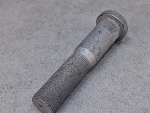 21292, Szpilka koła autobusu PE 10.9, długość całkowita 125 mm, średnica dolna 21,7 mm, średnica na frezie pod łbem 25,3 mm; średnica łba 35,6 mm - NOWA - dociskowa, poszerzana  (13).jpg