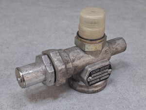 Zawór wielodrożny, odwadniający KNORR-BREMSE EE4206, II 16095 - VOLVO - S53042