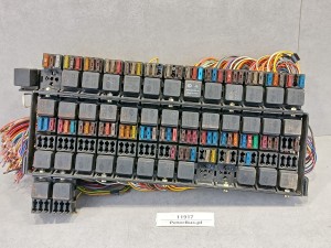 Tablica elektro, deska bezpieczników, przekaźników, BOVA Futura EURO 3, FHD, FLD; przy schodach przednich