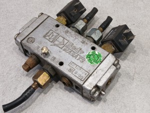 Elektrozawór otwierania drzwi SCANIA IRIZAR Masats 22129A24 + dwie cewki FLO Control 22120 D24