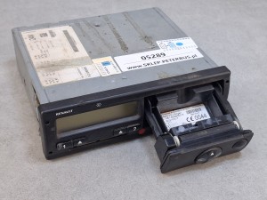Tachograf cyfrowy RENAULT, VDO 1381.2052300013 A, nr 7421386665,  24 V,  GWARANCJA 100% sprawności, rok produkcji 2011, nowa bateria