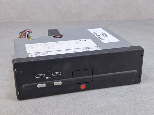 09239, Adapter tachografu Continental typ 1391, rok produkcji 2010, nr A 000 446 6833  005 (3).jpg