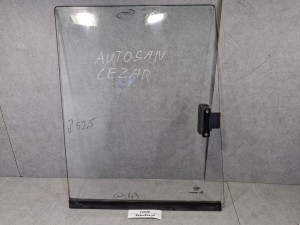 Szyba boczna kierowcy, przesuwana AUTOSAN RAMZES A1112T, wymiary 38 x 52,5 cm, dół 43 cm